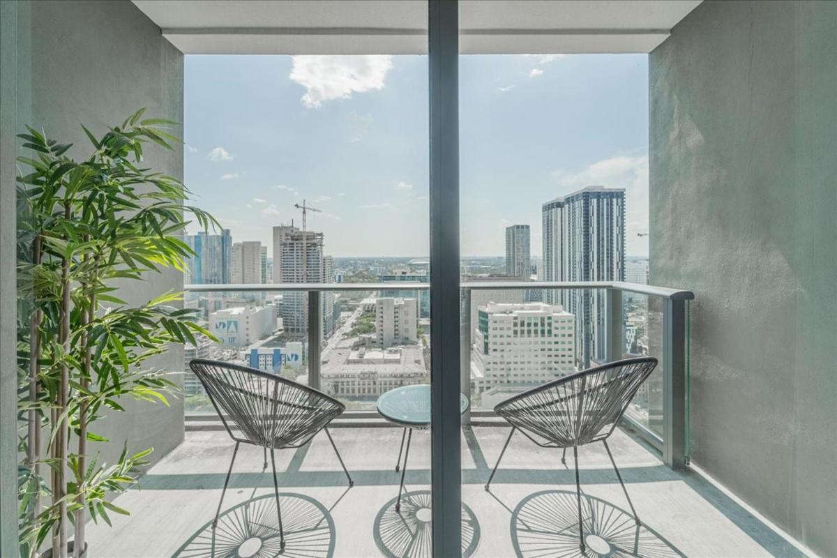Tr 2 Bedroom, 1 Bedroom, And With Balconies Apartamento